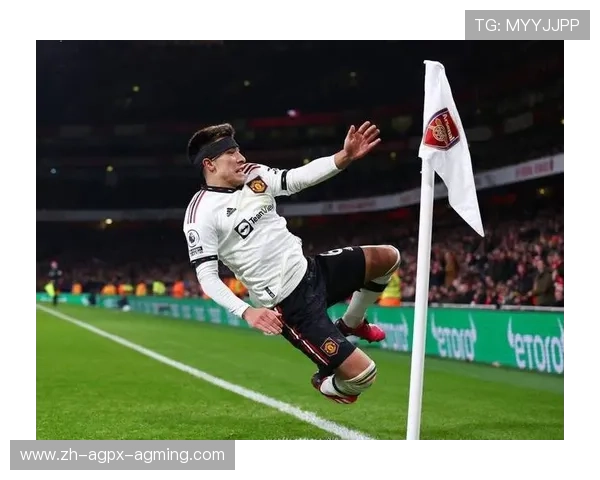 英超后防新星Ake的职业成长轨迹分析